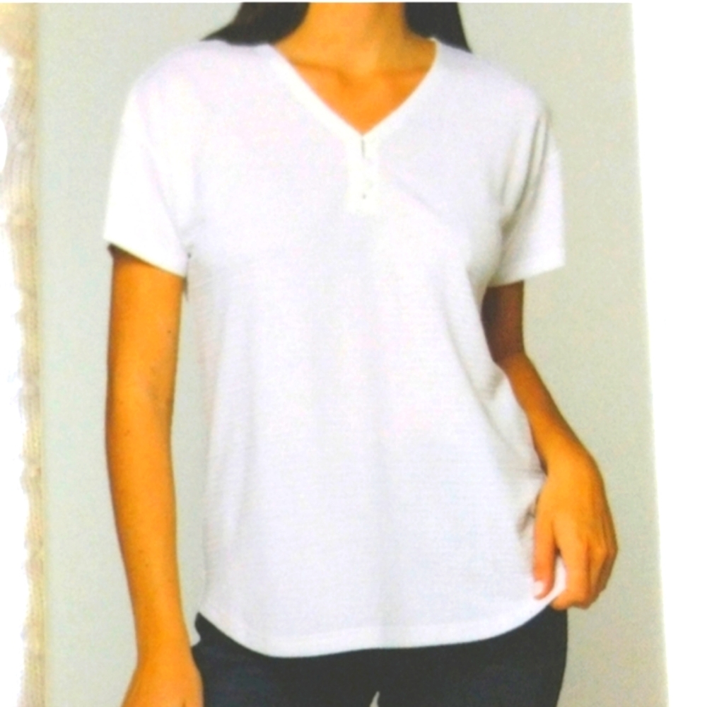 Relaxed Brand New V Neck Short Sleeve Tee